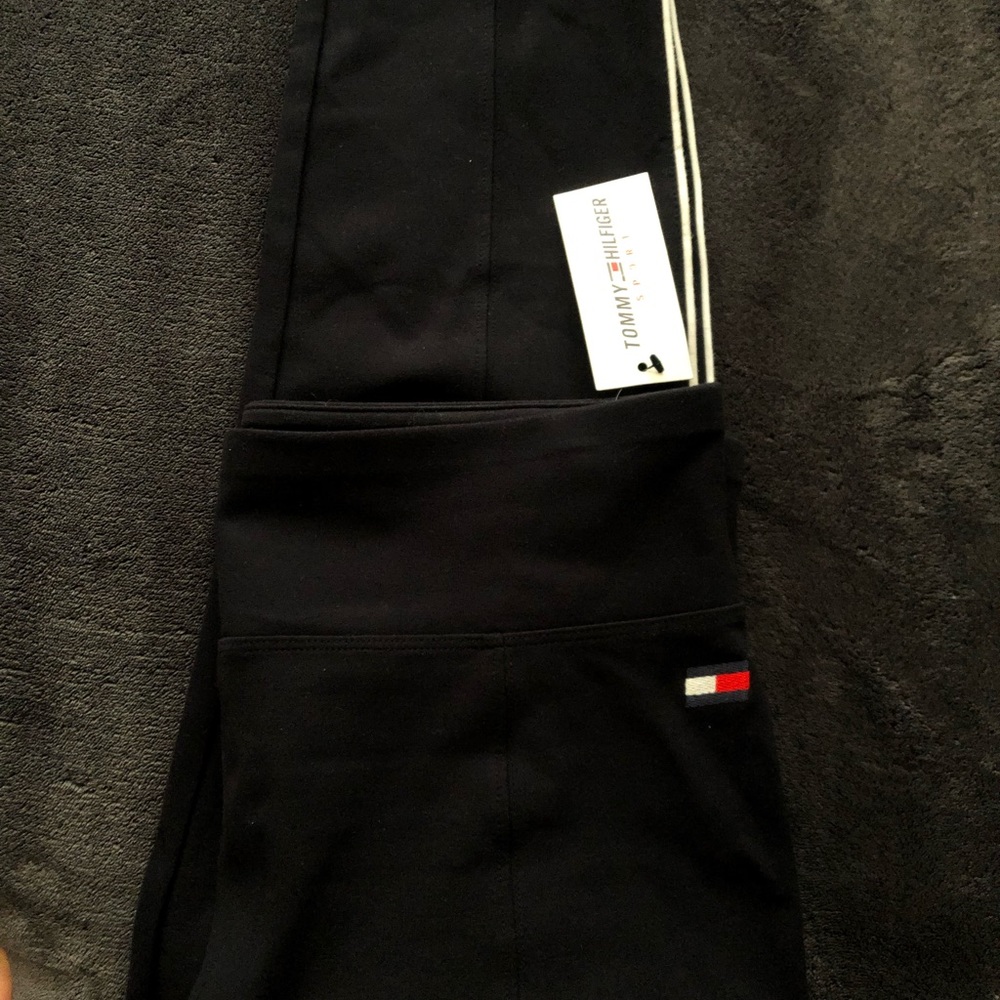 Tommy Hilfiger Sweats/Leggings Yoga Pants (NEW WTAGS)